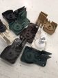 Accessori in tinta (bianco, avorio, nero, marrone, bronzo)
