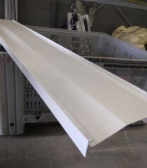 Scheda Tettuccio di protezione in alluminio per tende da sole